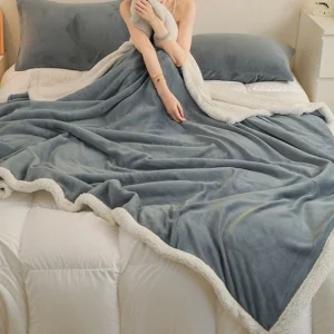 Double-Sided Lambswool Flannel Throw